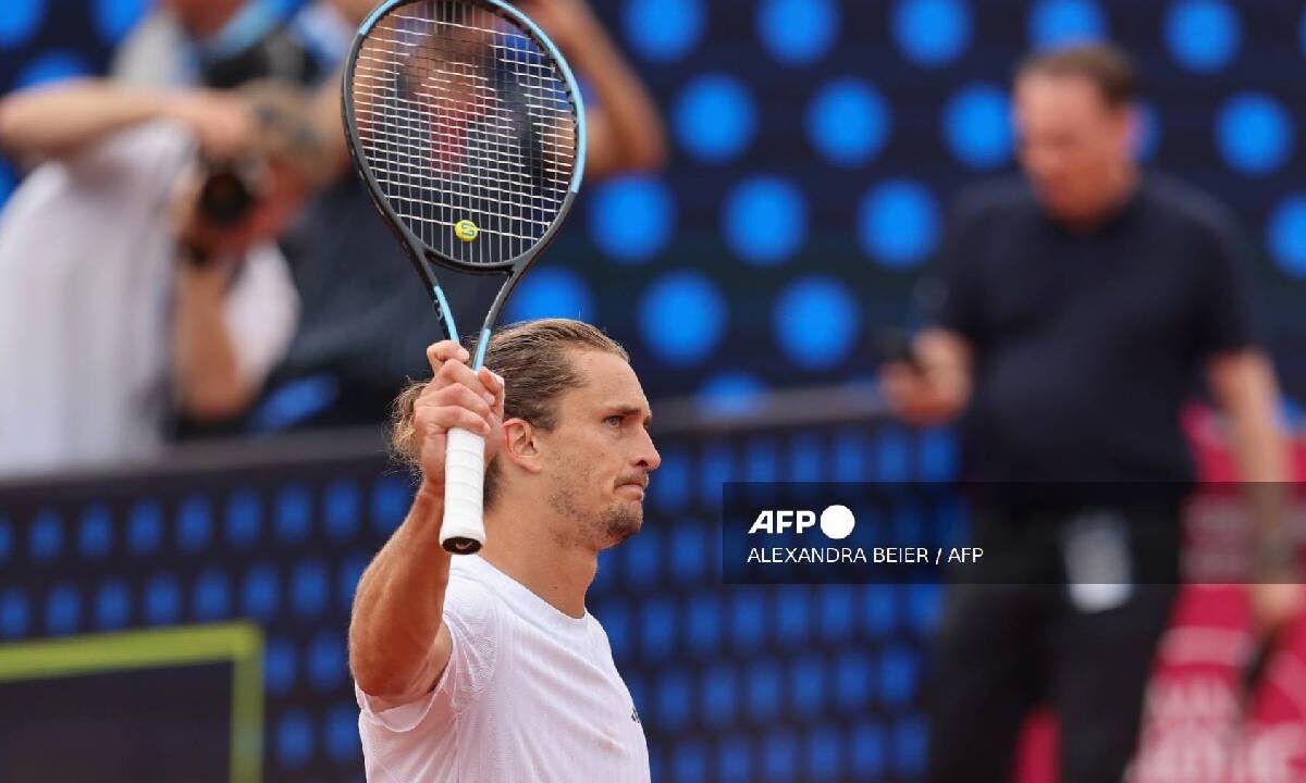 Alexander Zverev avanza a paso firme.