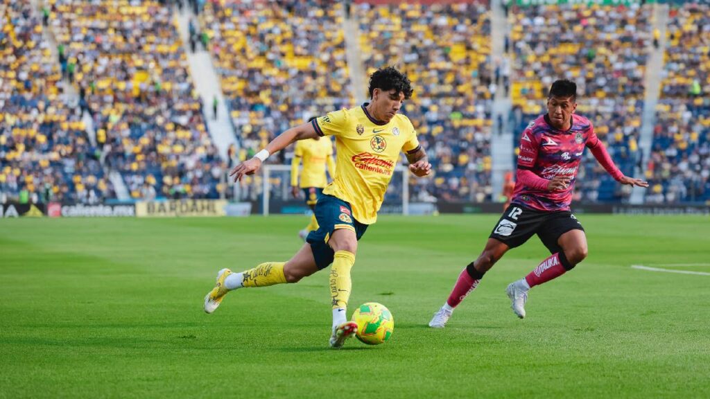 América vs Mazatlán. El partido lo ganaron las Águilas.