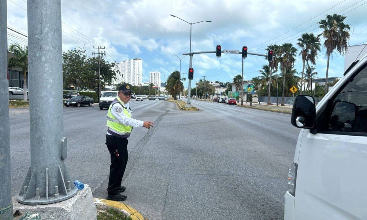 Cierres viales en Cancún por obras.