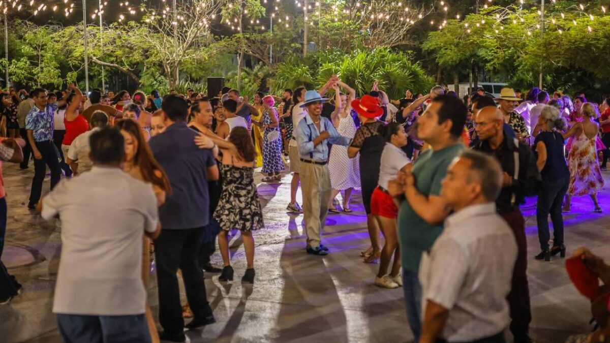 Cancún festejó su aniversario.