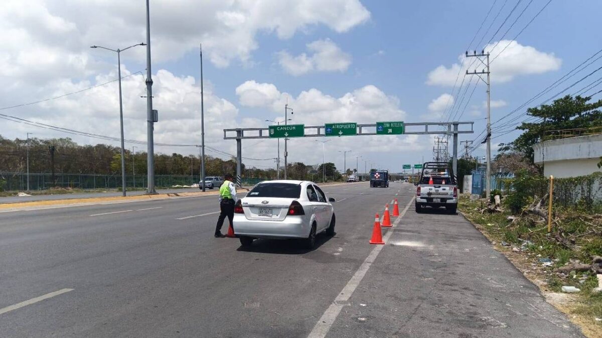 Cierres viales en Cancún.