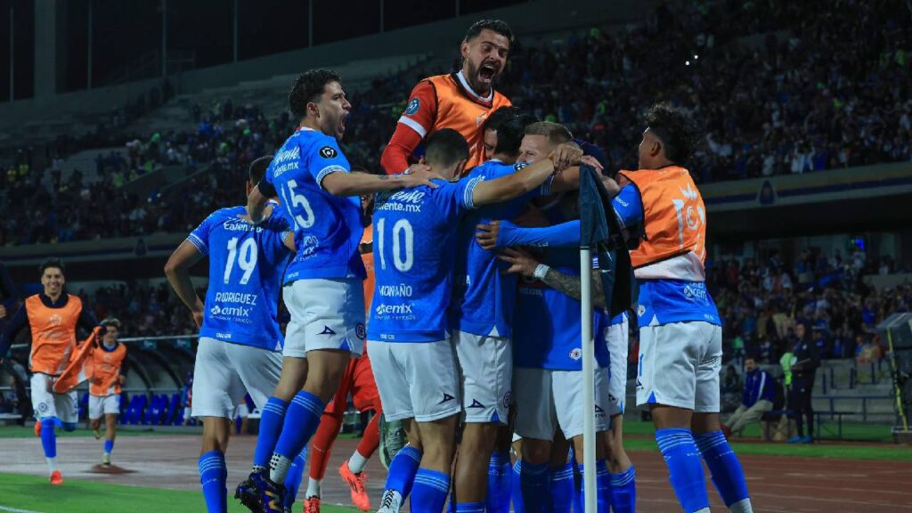 Cruz Azul venció al América.