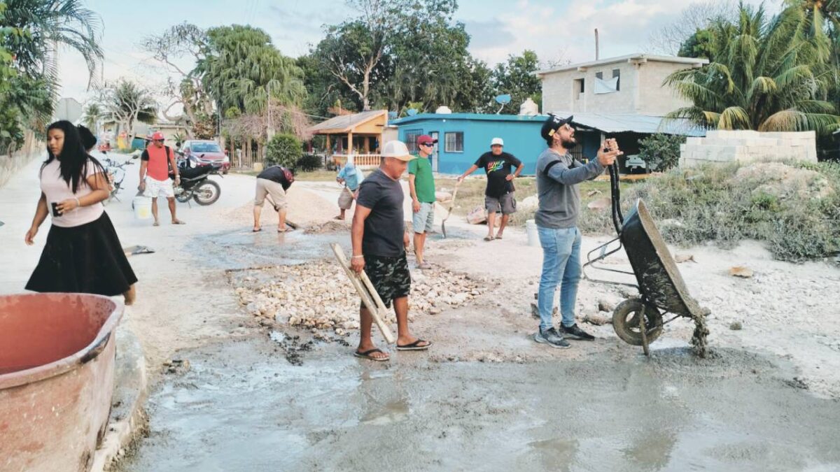 Rehabilitación de calles en Holbox.