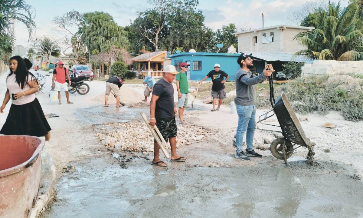 Rehabilitación de calles en Holbox.
