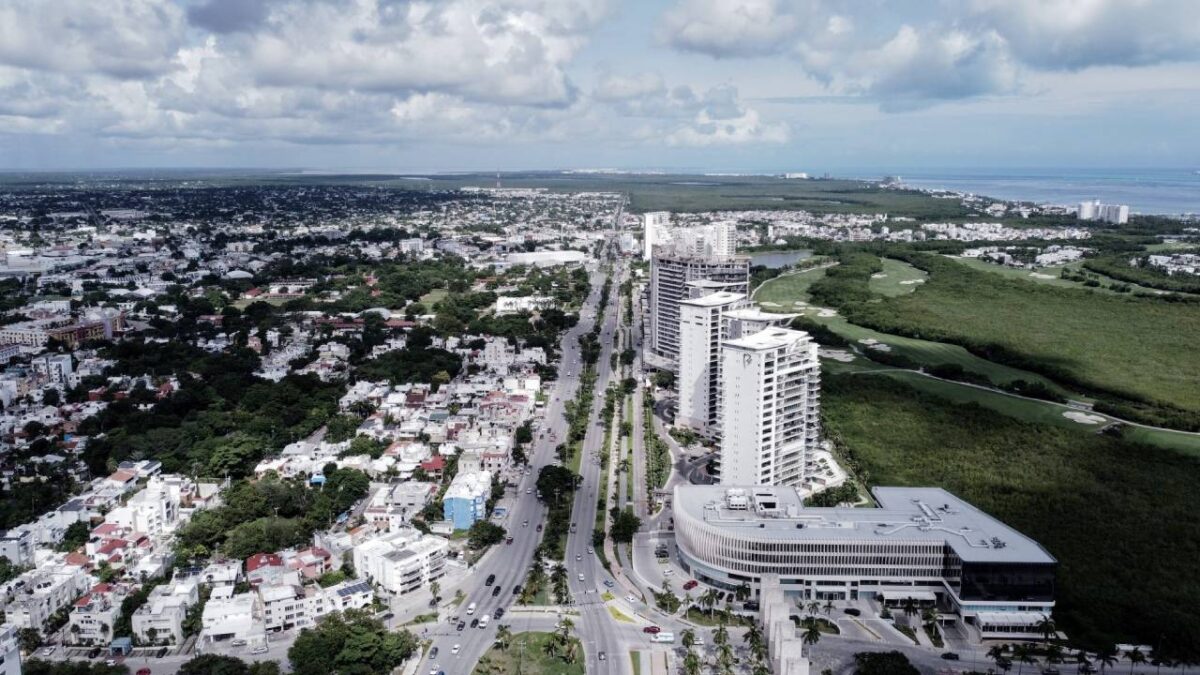 Vialidades en Cancún.
