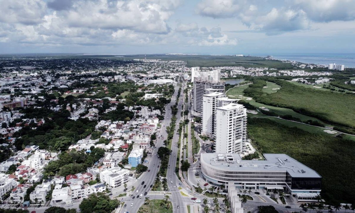 Vialidades en Cancún.