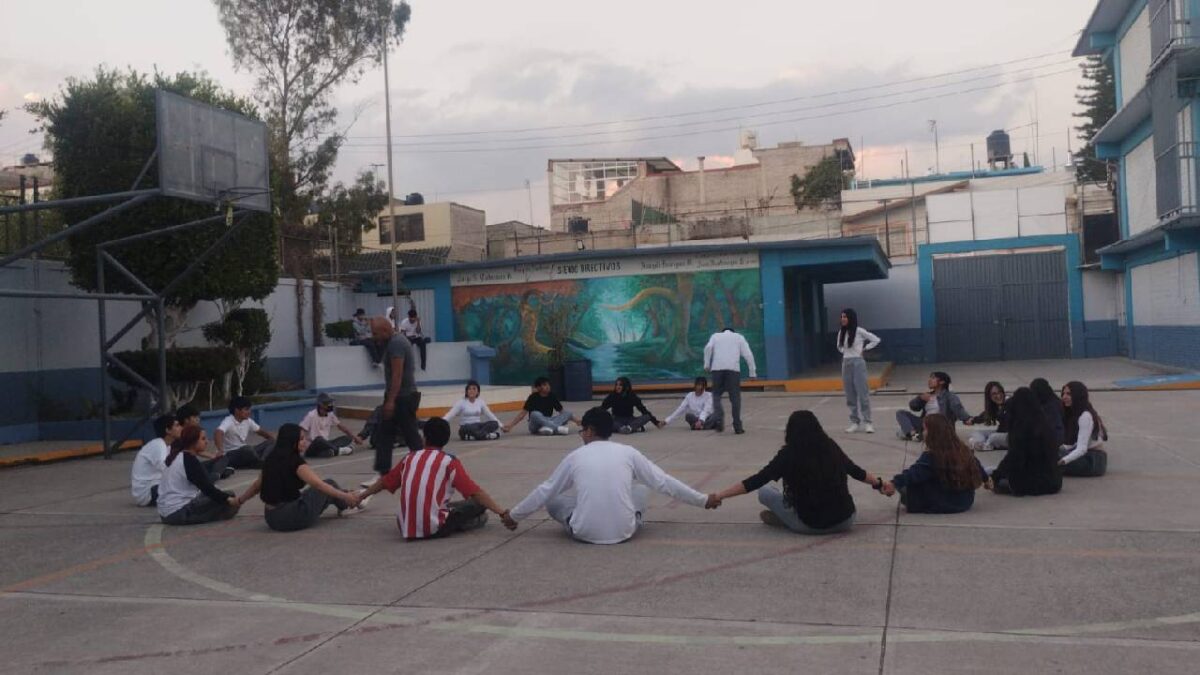 Alistan entrega de apoyos de la beca Benito Juárez.