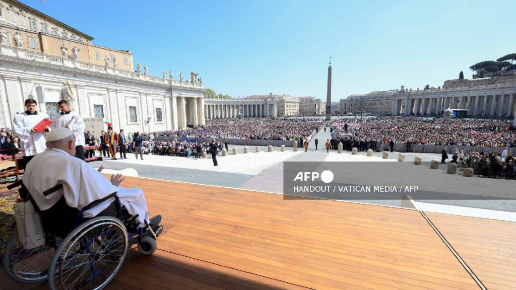 Reaparece el Papa Francisco.