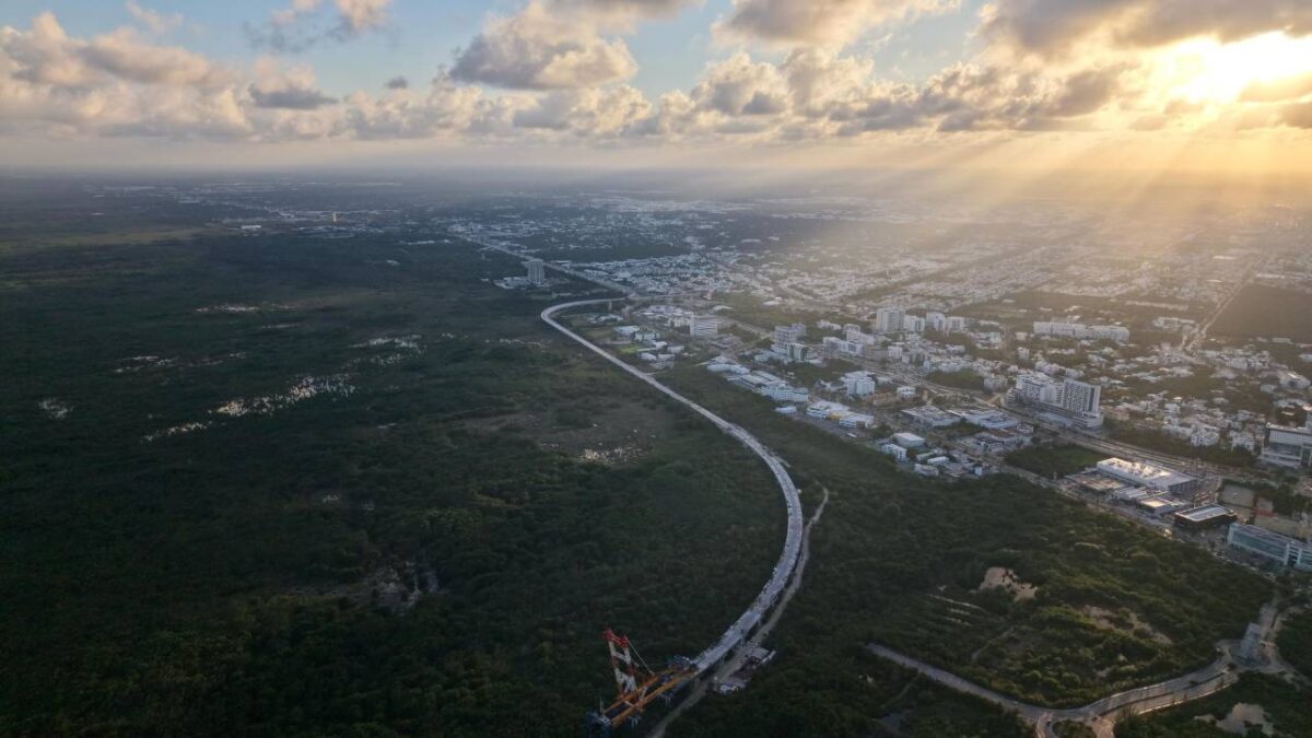 El puente Nichupté sigue su avance.