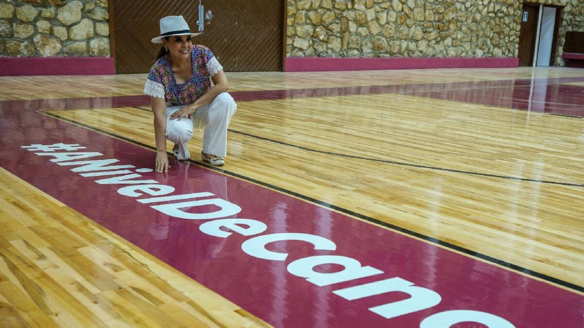 El Palacio de los Deportes en Chetumal se renueva.