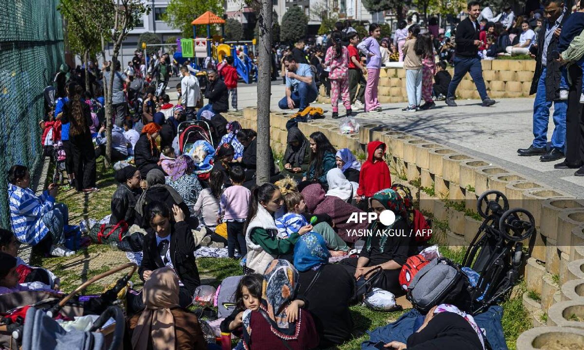 Estambul en pánico por sismo.