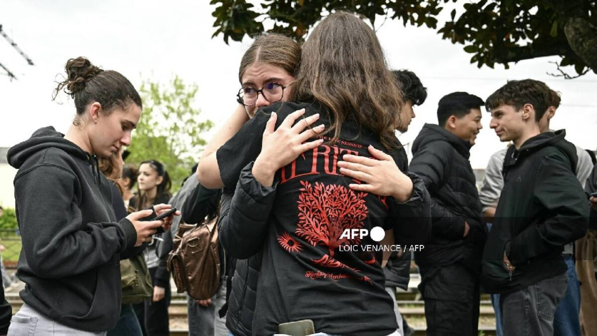 Jornada de terror en escuela de Francia.