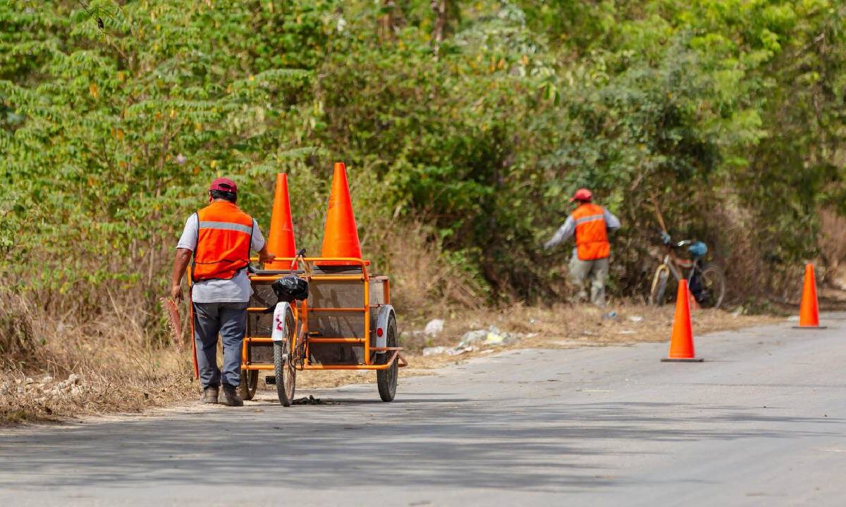 Tulum limpia sus calles.