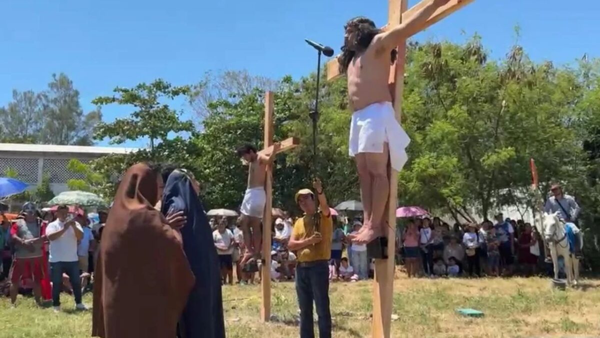 Viacrucis en Chetumal.