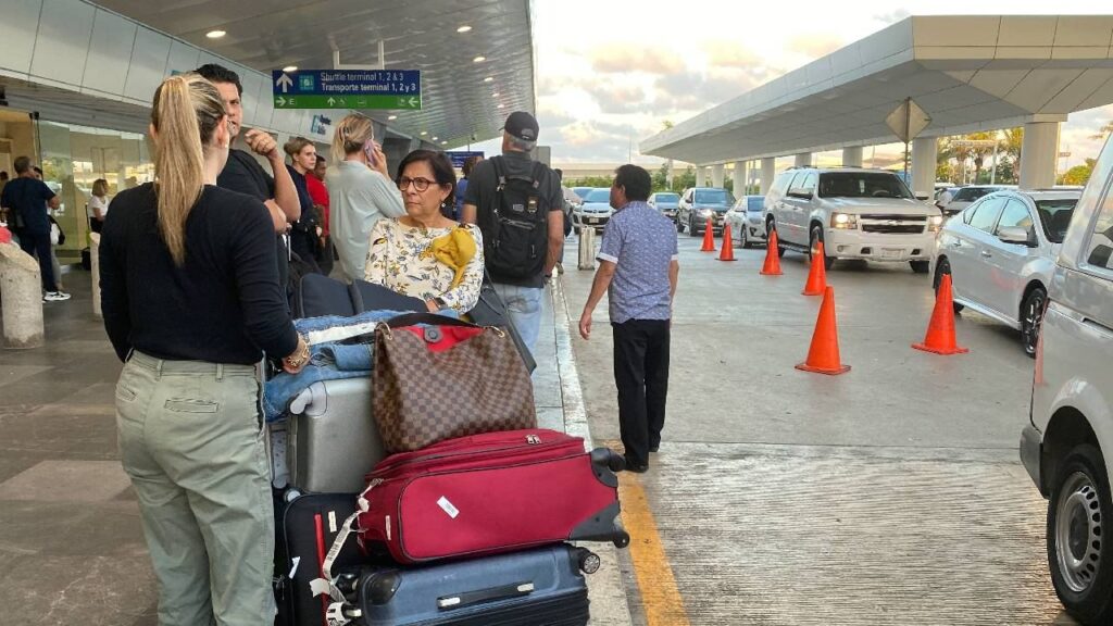 Aeropuerto Internacional de Cancún.