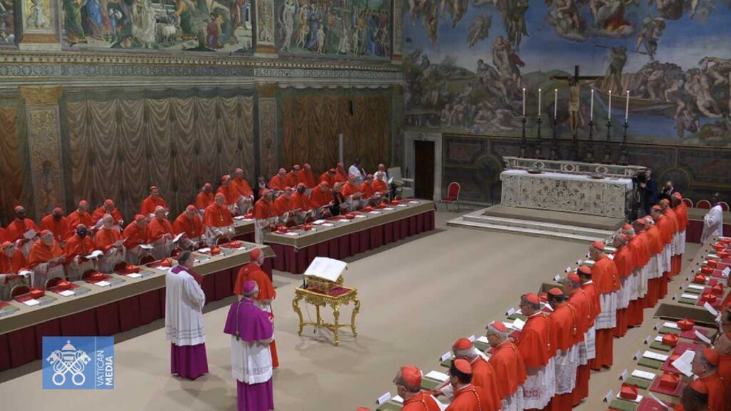 Últimas noticias. Cardenales inician el cónclave.