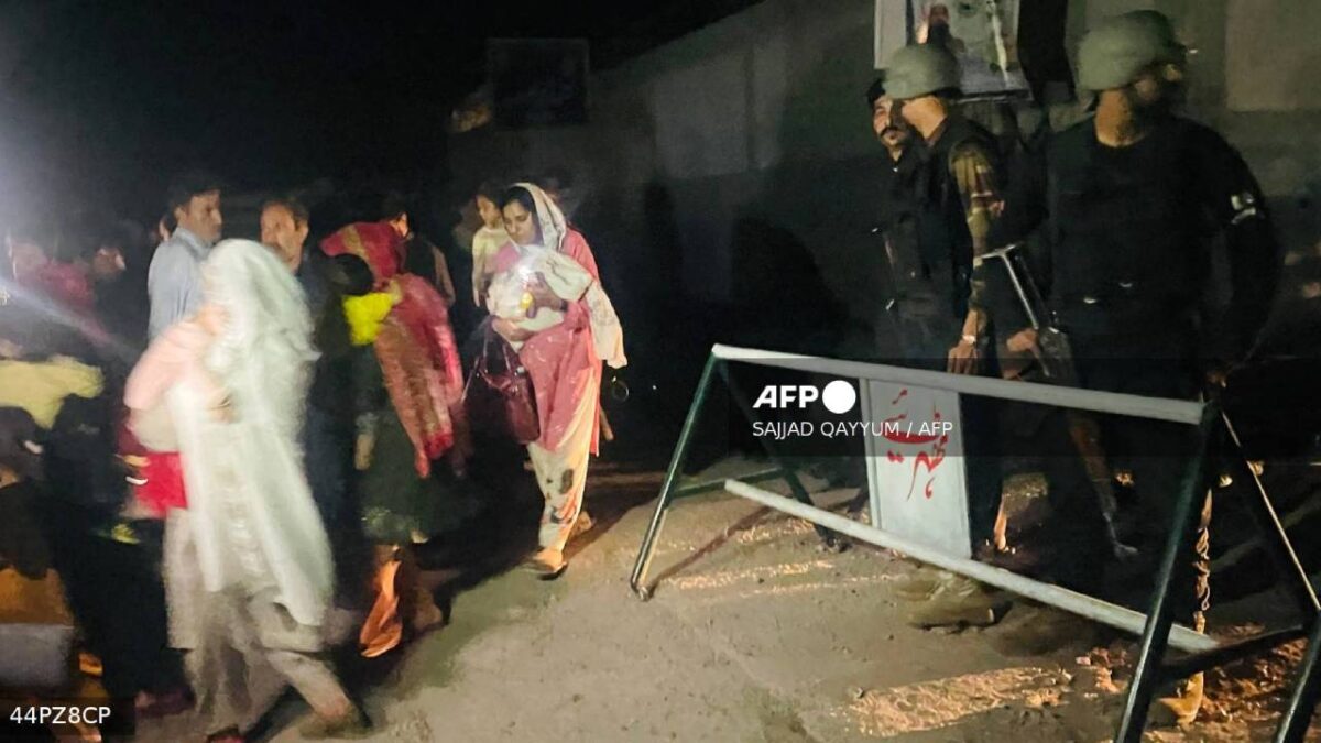 Bombardeo de India contra Pakistán.