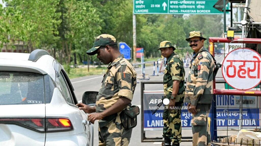 Bombardeo de India contra Pakistán.