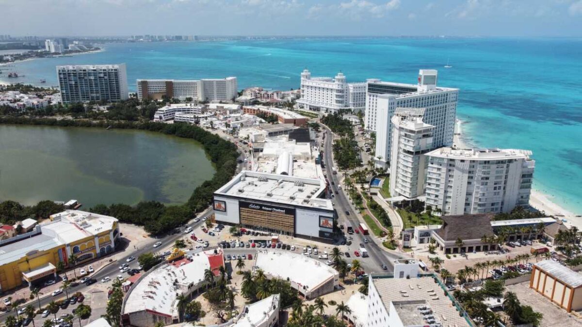 Cancún lidera búsquedas para el verano.