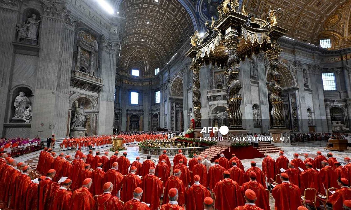 Los cardenales celebraron una misa previa al cónclave.