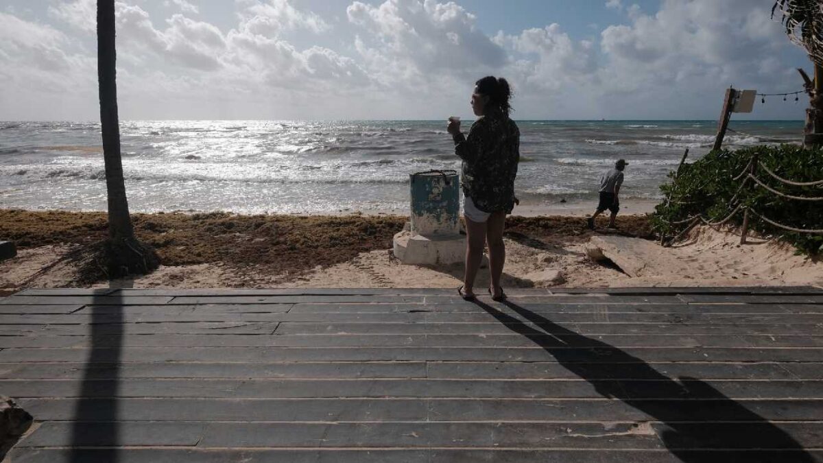 Clima en Quintana Roo. Prevén otro día lluvioso.