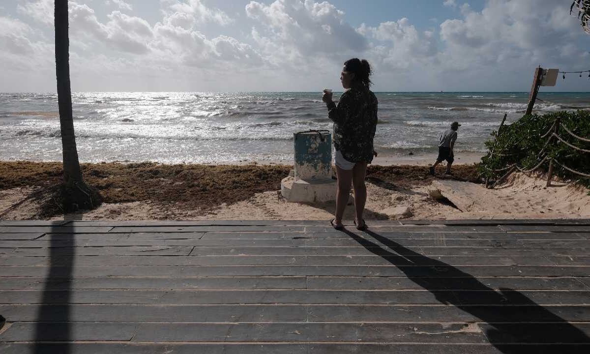Clima en Quintana Roo. Prevén otro día lluvioso.