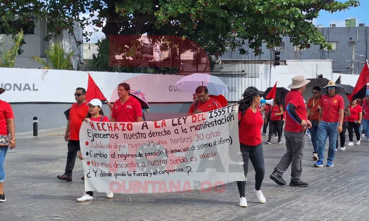 En el Día del Maestro hubo marcha.