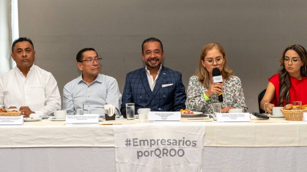 Mexicanos por Quintana Roo.