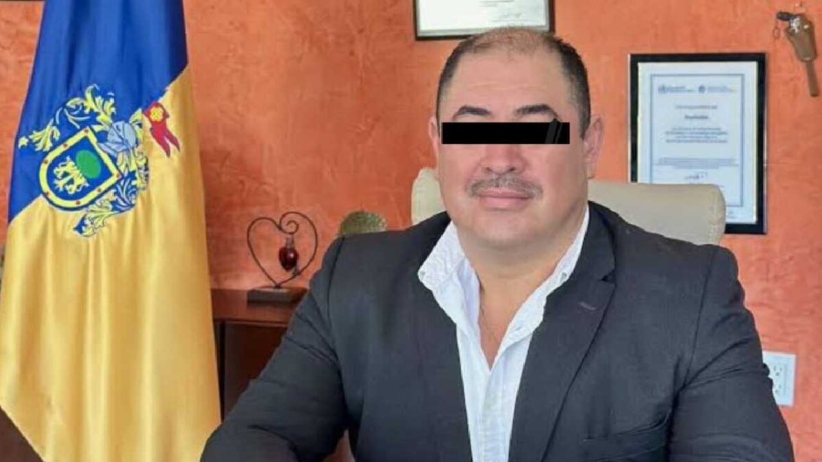 Jose Ascension Murguia Santiago, alcalde de Teuchitlán, fue detenido.