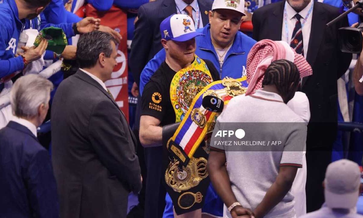 Ganó el Canelo {Alvarez.