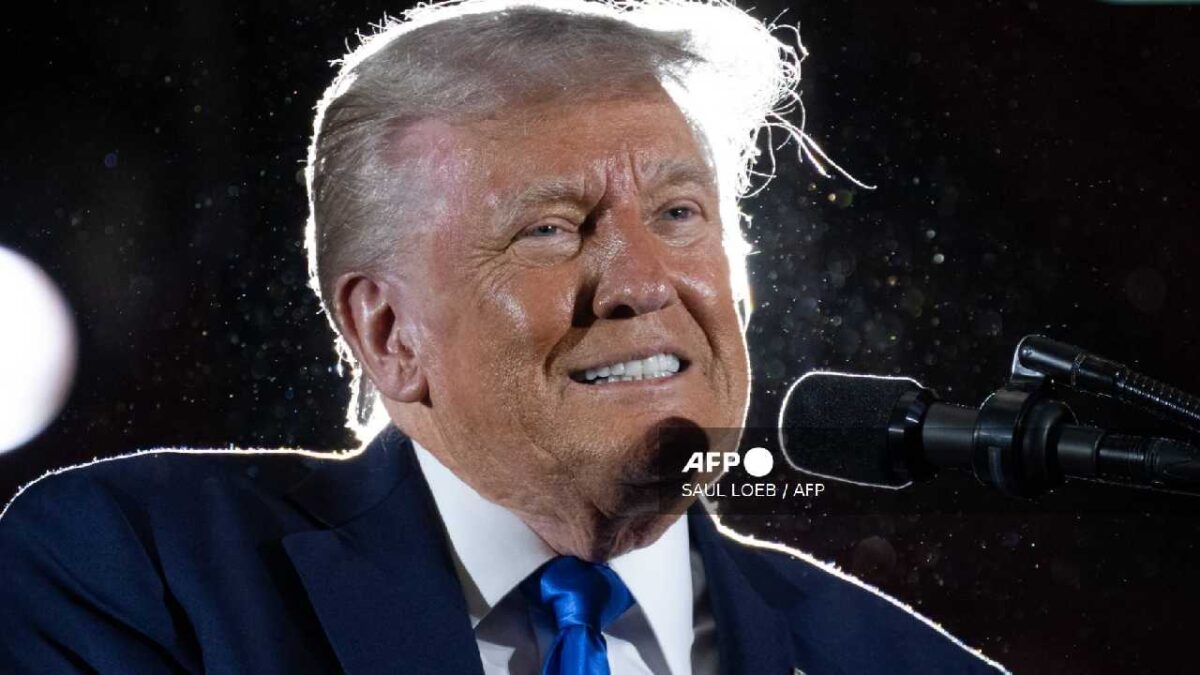 Donald Trump dio una entrevista a una televisora de EU.