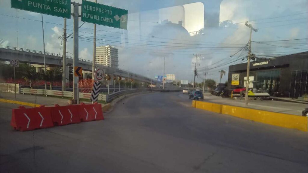 Cierres viales en Cancún por obras.