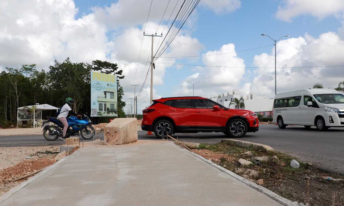 Obras en la 135 y 127 de Cancún.
