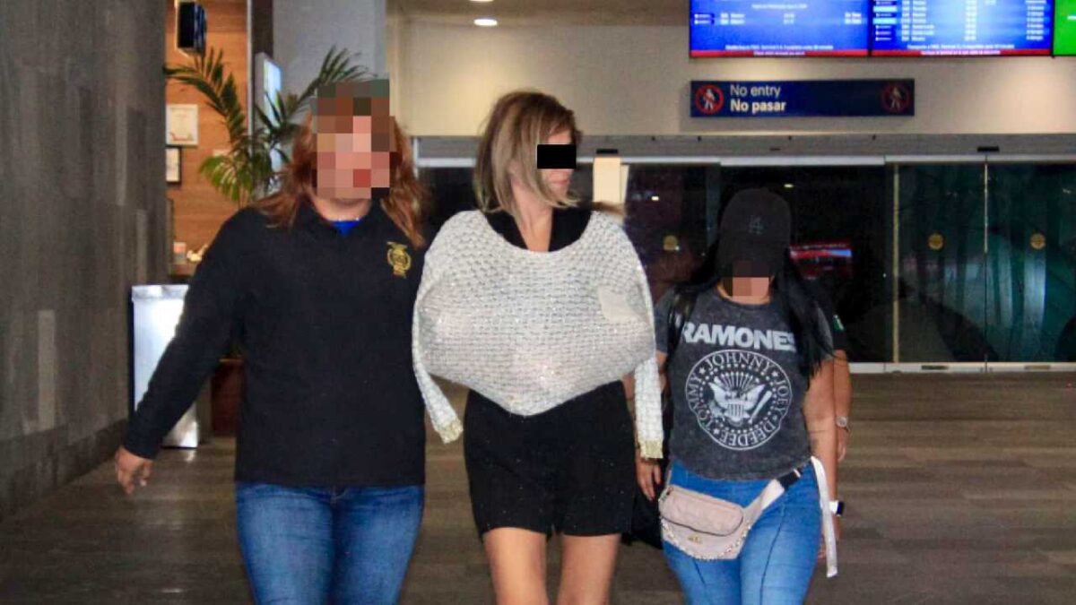 La mujer está a disposición de las autoridades.