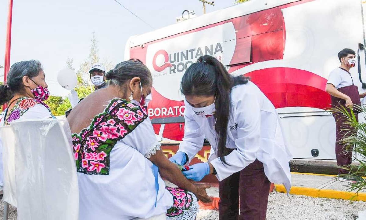 Caravanas de salud siguen sus recorridos.