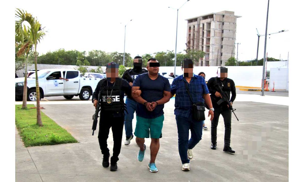 Últimas noticias. Cayó el "Comander".