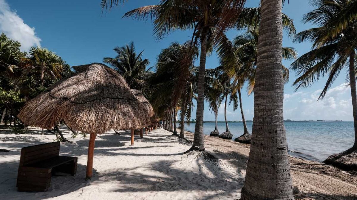 Este lunes el clima en Quintana Roo será caluroso.