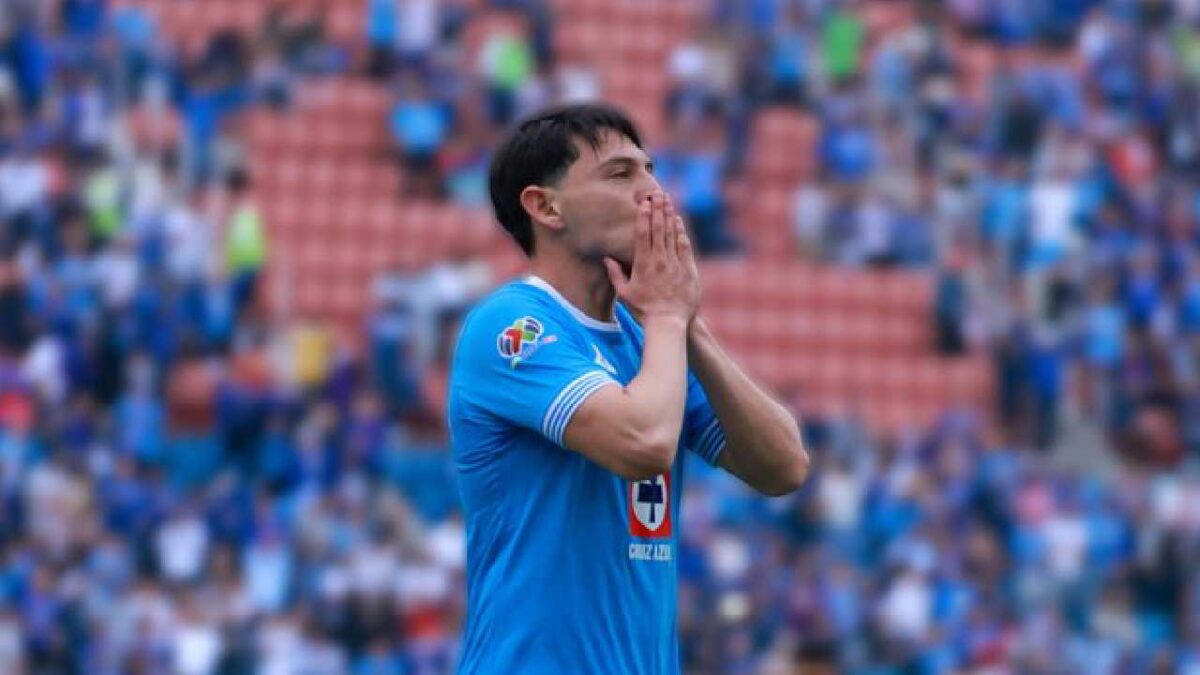 Cruz Azul oficializa salida de Alexis.