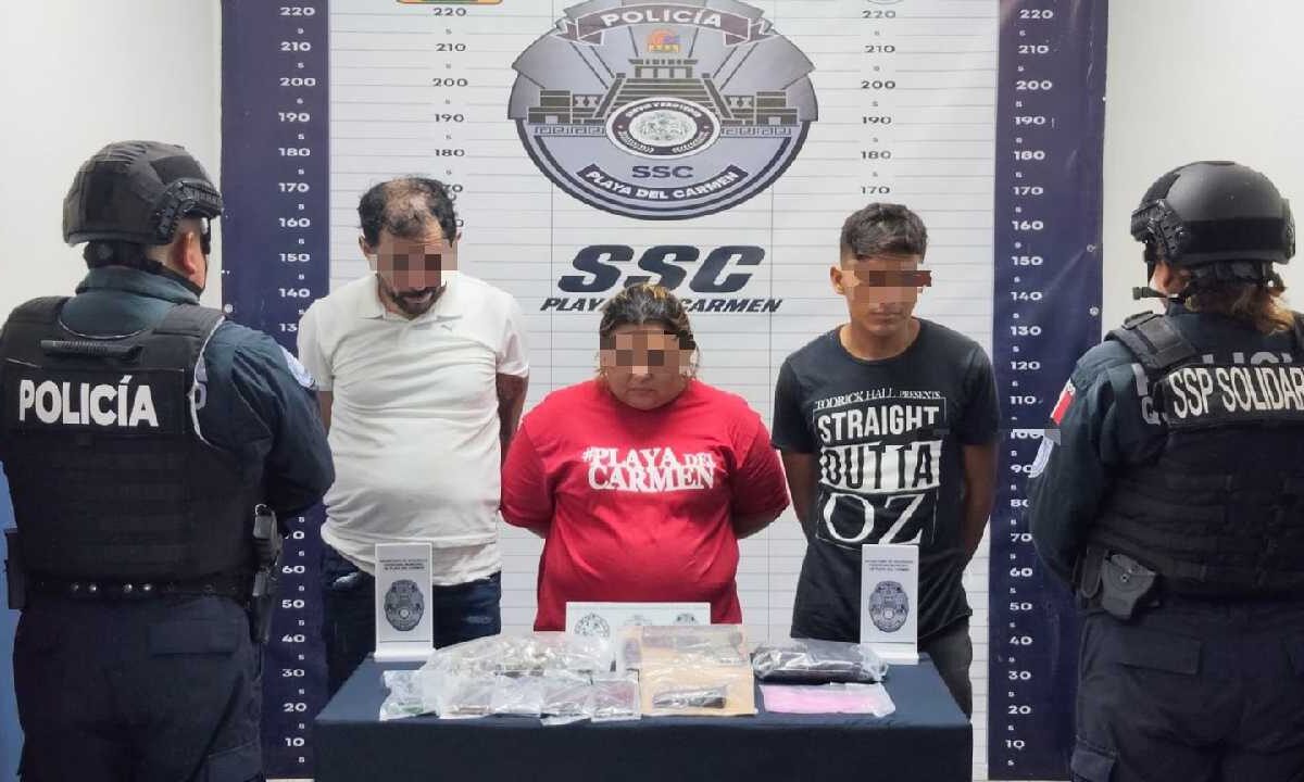 Detenidos en Playa del Carmen con droga y arma.