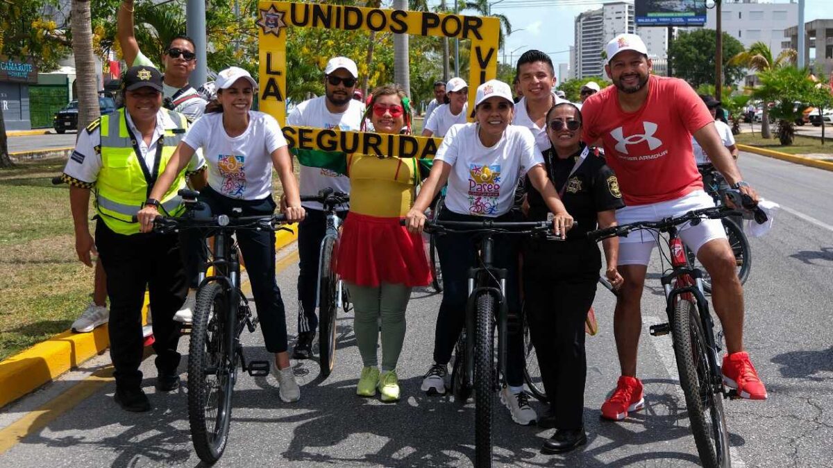Últimas noticias. Éxito en el Paseo Cancunense.