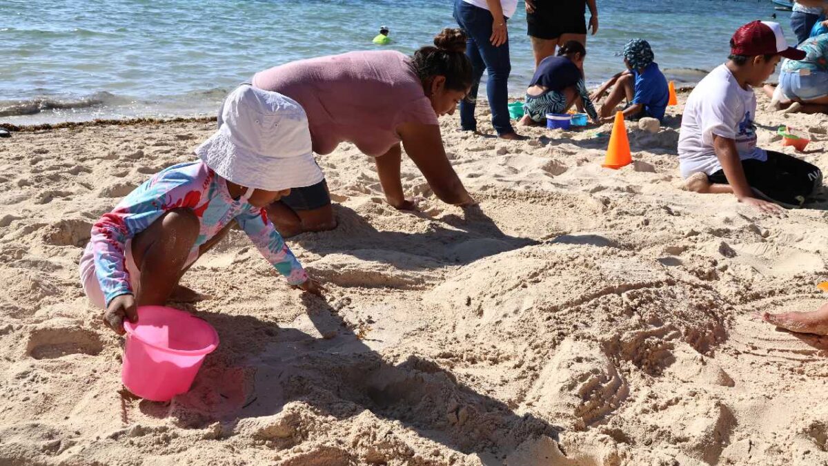 Playa Langosta, sede de evento de esculturas de arena.