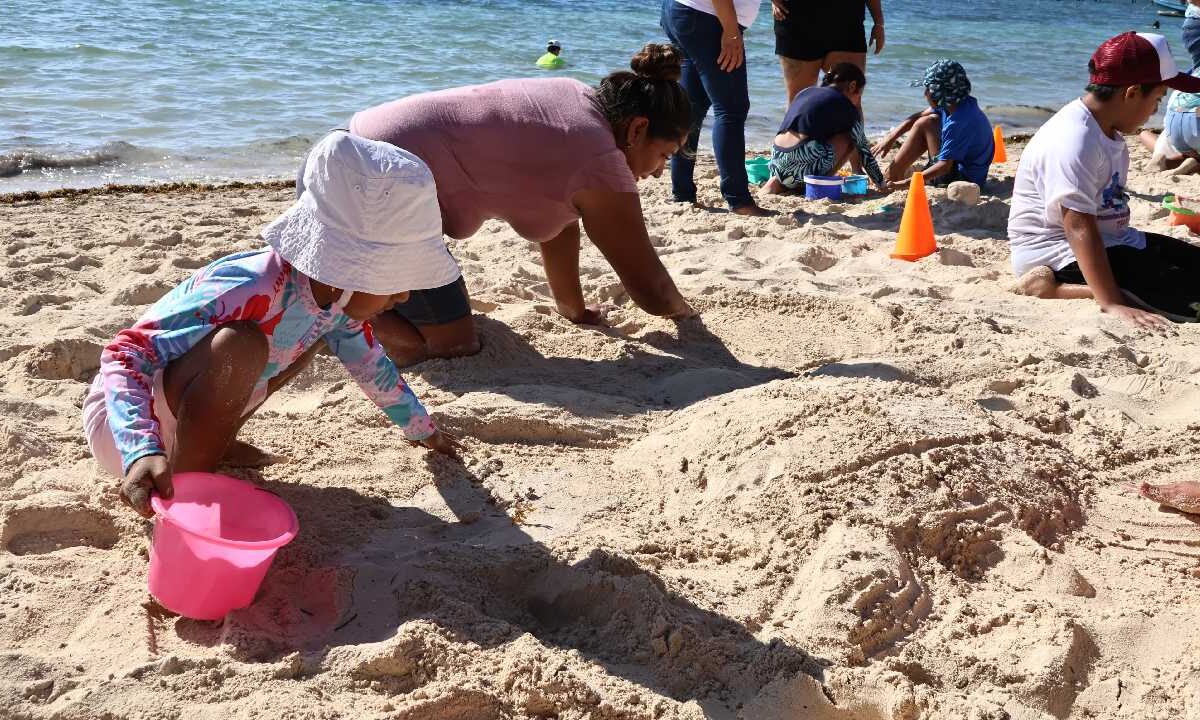 Playa Langosta, sede de evento de esculturas de arena.