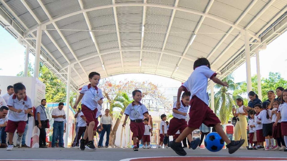 Mara Lezama entregó otro domo.