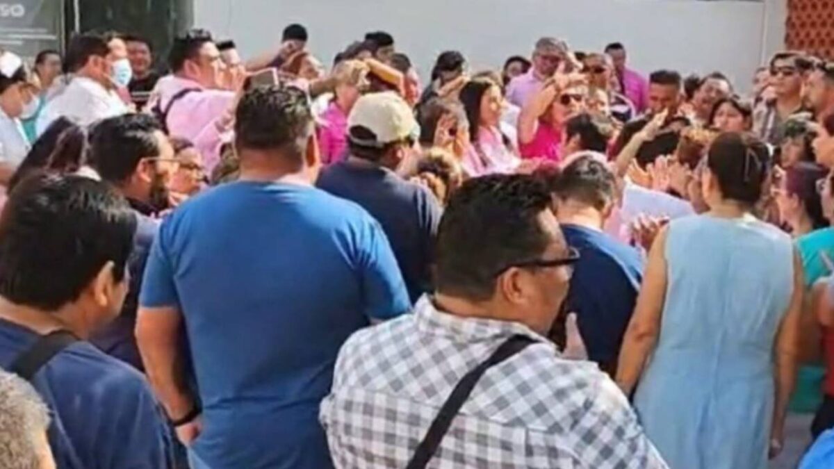 Manifestación en el IMSS Chetumal.