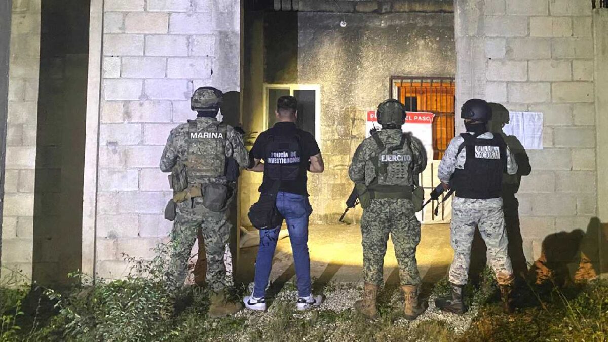 Aseguran droga en Lázaro Cárdenas.