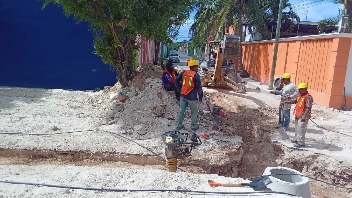 En Cancún hay cierres viales.