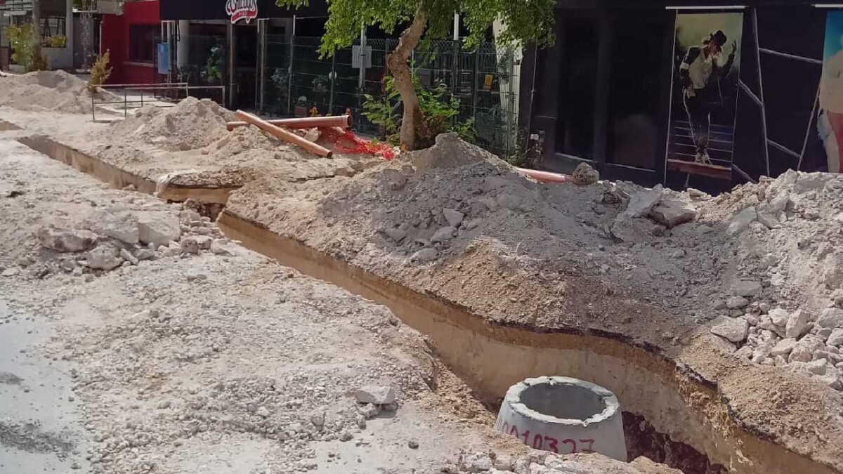Cierres viales por obras en Cancún.