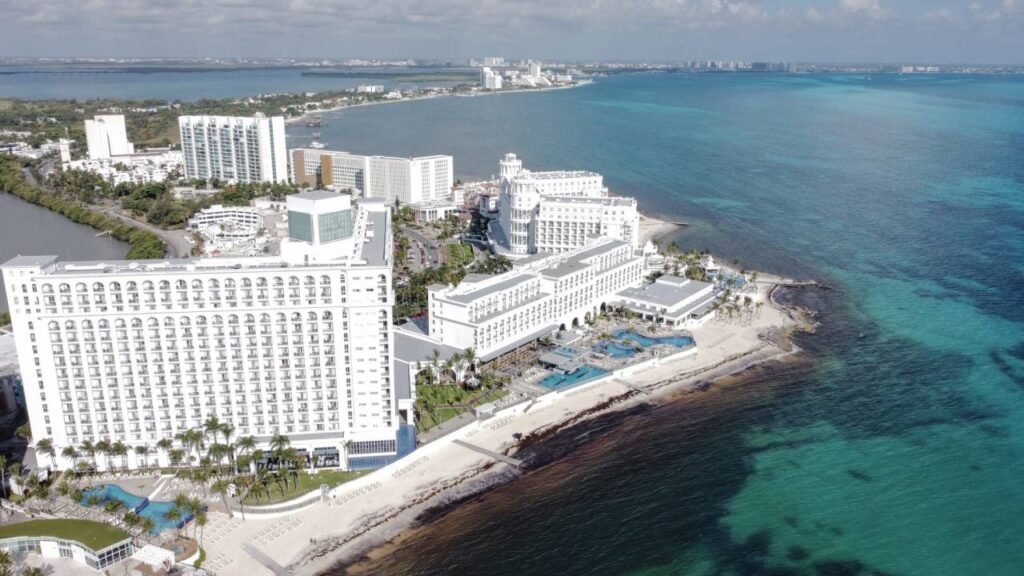 Sargazo en Cancún.