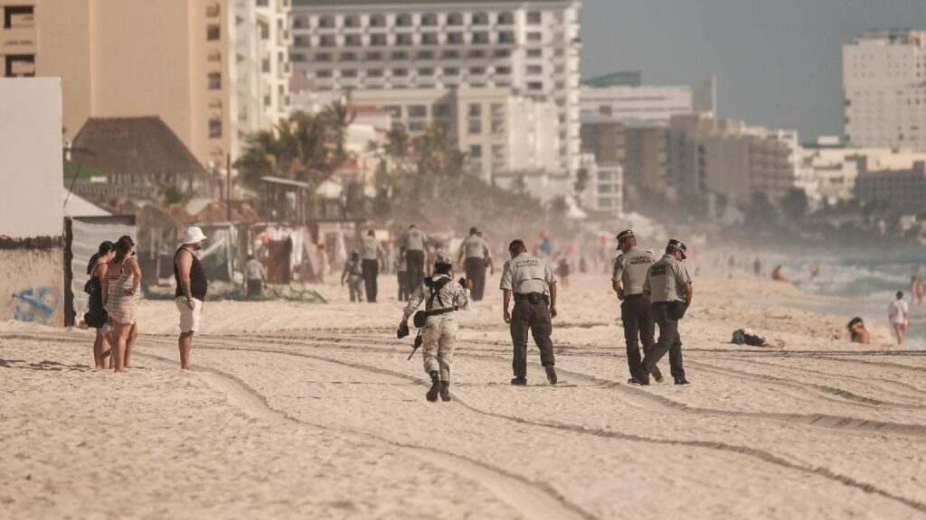 Seguridad en las playas del Caribe mexicano.