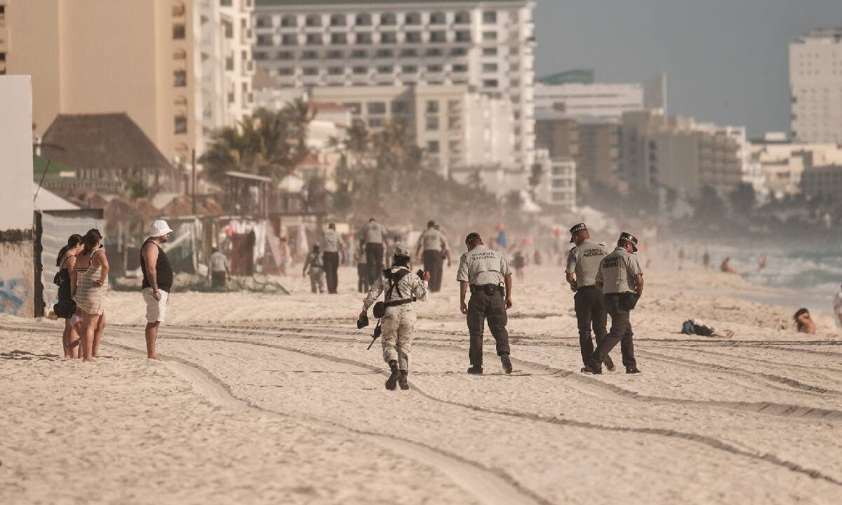 Seguridad en las playas del Caribe mexicano.